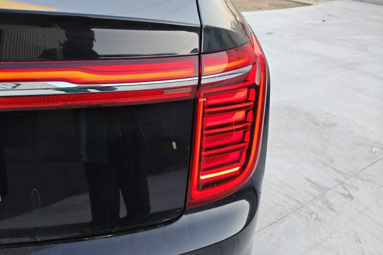 Used Hongqi H9 2023 2.0T Smart Connect Flagship Edition