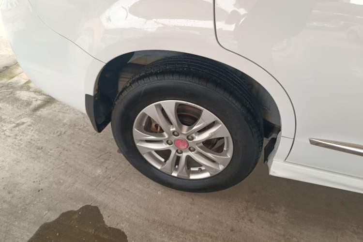 Used Haval H6 2016 Upgraded Model 1.5T Manual Two-Wheel Drive Value Edition
