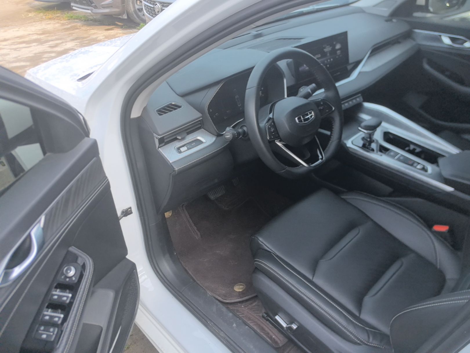 Geely Auto Preface 2021 2.0TD Elite Edition — снимка 18