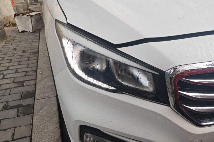 Used Changan Lingxuan 2017 1.6L Manual Elite Model
