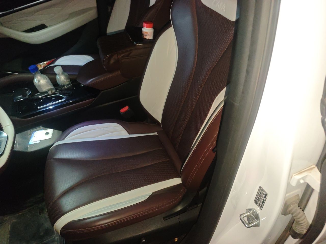 Geely Auto Monjaro L 2021 2.0TD DCT EVO Two-Wheel Drive Smart Luxury Version — снимка 14