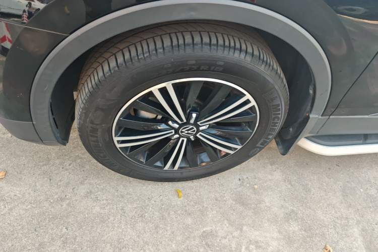 Used Volkswagen Tiguan L 2021 330TSI Automatic Two-Wheel Drive Comfort Edition