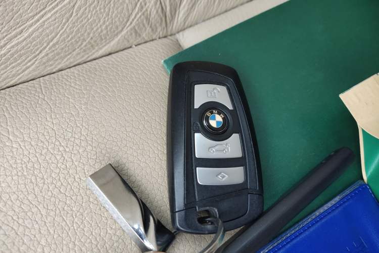Used BMW 5 Series 2013 530Li Leading Model Vehicle Key