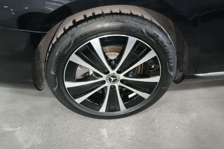 Used Mercedes-Benz E-Class New Energy 2022 Restyled E 350 e L Plug-in Hybrid Sports Sedan Exterior 1