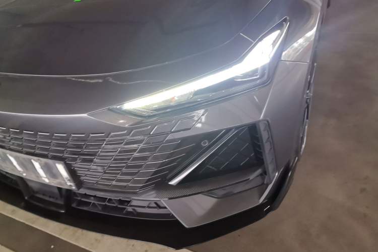 Used CHANGAN UNI-V 2023 1.5T Sport Edition Left Front Headlight