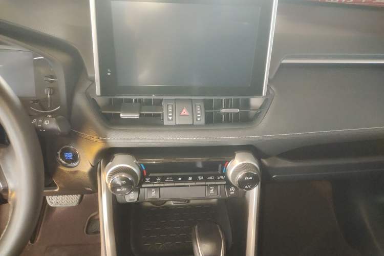 Used Toyota RAV4 2022 2.0L CVT Two-Wheel Drive Fashion Plus Edition
