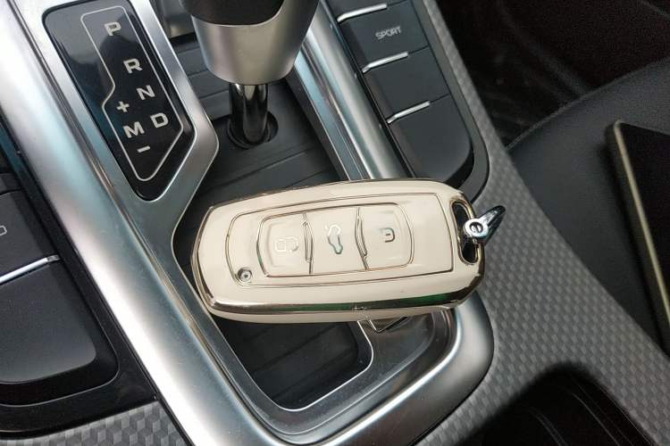 Used Geely Auto Emgrand GS 2016 Sport Edition 1.8L Automatic LingShang Model Interior 1