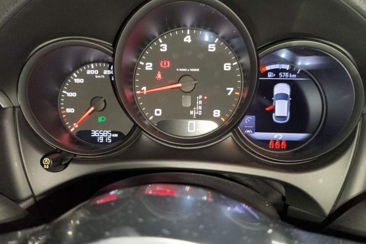 Used Porsche Macan 2018 Macan 2.0T