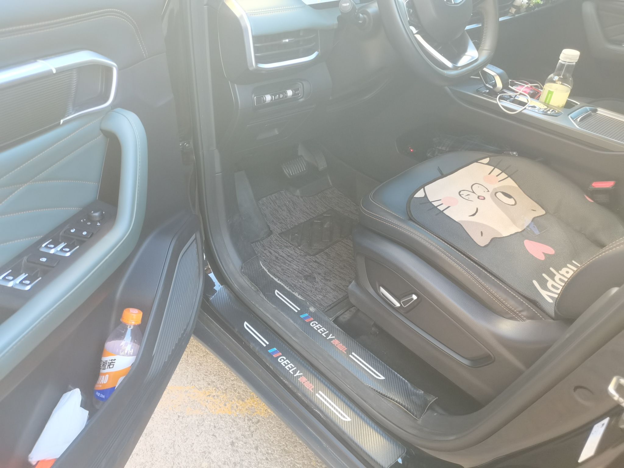 Geely Auto Haoyue L 2024 2.0T DCT Prestige Version — снимка 16
