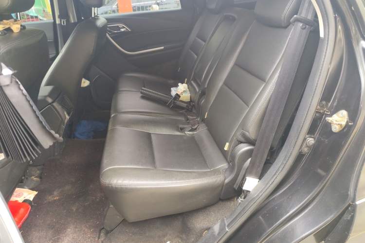 Used JMC Yusheng S350 2013 2.0T Manual Two-Wheel Drive Gasoline Ultra-Luxury 5-Seater Left Rear Seat