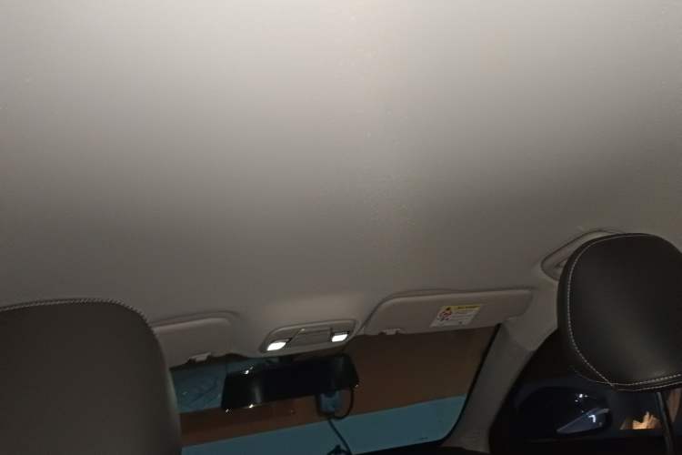 Used Geometry A 2022 Pro 430KM Commuter Edition Headliner