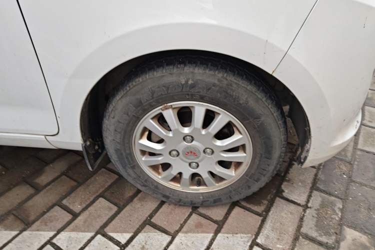 Used Wuling Rongguang V 2016 1.5L Standard Version
