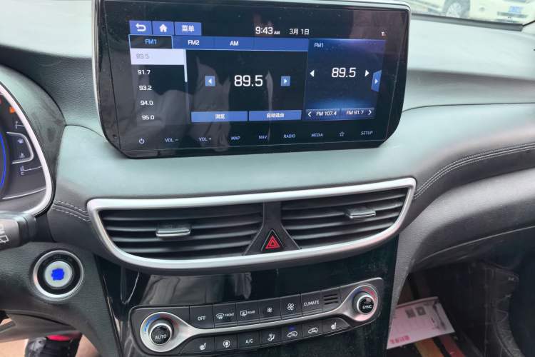 Used Hyundai Tucson 2019 280TGDi Dual-Clutch Two-Wheel Drive Smart Connect Version China VI Audio And AC Panel