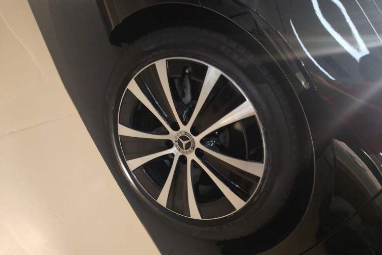 Used Mercedes-Benz E-Class New Energy 2023 E 350 e L Plug-in Hybrid Sedan
