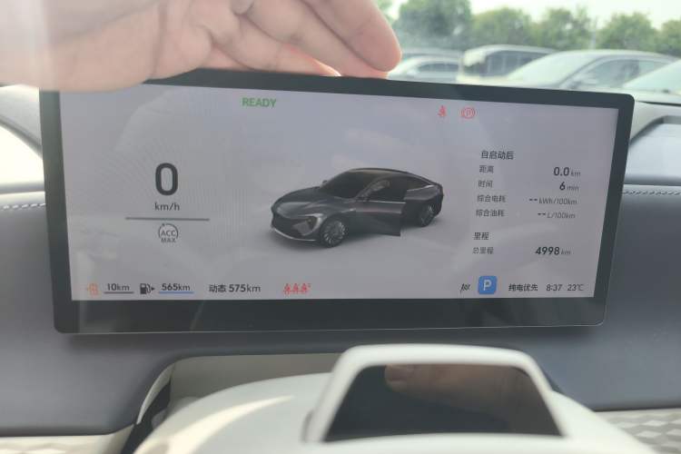 Used Buick L7 2025 Model Aivia