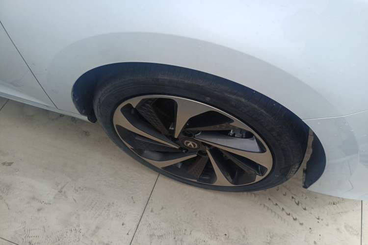 Used CHANGAN Ruicheng PLUS 2023 1.5T DCT Navigation Edition Right Front Wheel Hub