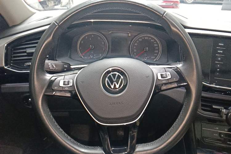 Used Volkswagen Tayron 2020 330TSI Two-Wheel Drive Luxury Smart Connectivity Version Steering Wheel