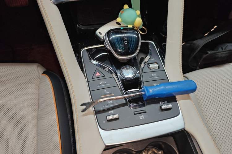 Used BYD Song PLUS New Energy 2021 EV Flagship Model Gear Lever