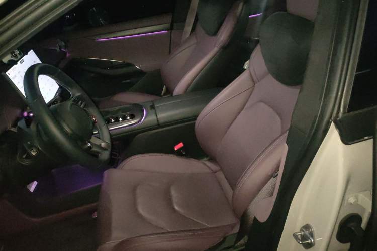 Used Xiaomi Auto SU7 2024 Four-Wheel Drive Ultra-Long Range Advanced Intelligent Driving Max Edition Left Front Seat