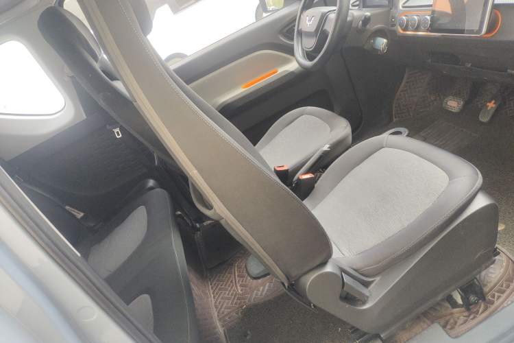 Used Wuling Hongguang MINIEV 2020 Zizai Version Lithium-NMC Right Front Seat