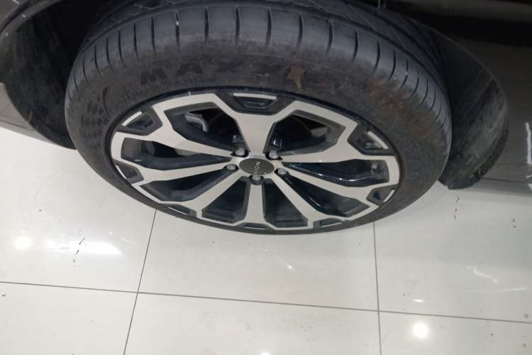 Used AION V 2024 Aion Tyrannosaurus 650 LiDAR Edition
