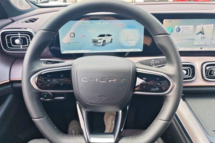 Used Chery Tiggo 9 2025 2.0T Automatic Two-Wheel Drive Luxury Edition 5 Seats Steering Wheel