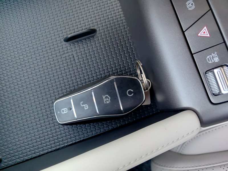Used BYD Yuan UP 2025 Model 301KM Leading Version — 8