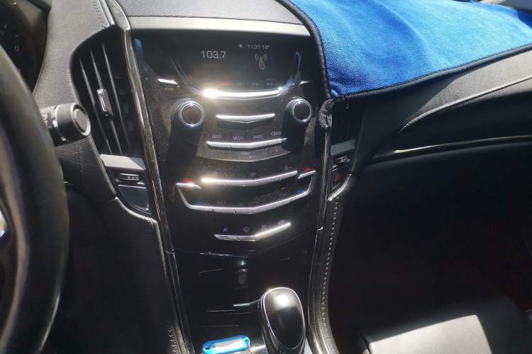 Used Cadillac ATS-L 2014 25T Comfort Model Audio And AC Panel