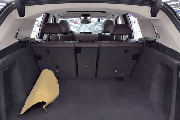 Used BMW X3 2018 xDrive28i M Sport Package China VI Trunk