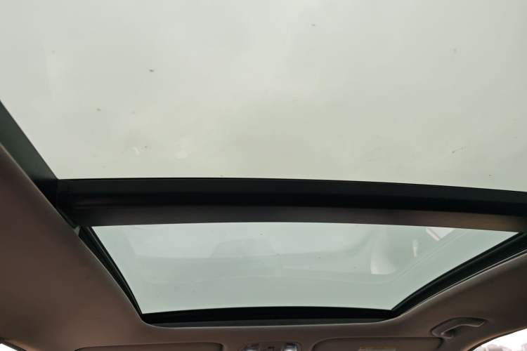 Used Kia KX7 2017 2.4L Automatic 2WD GLS 5-Seater Headliner