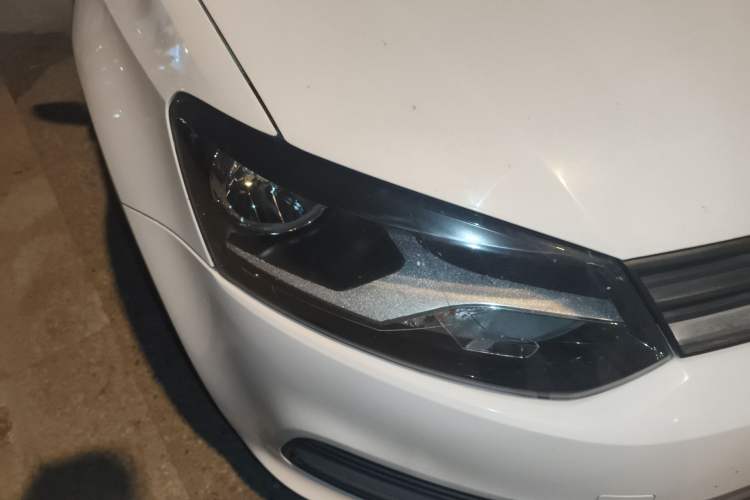 Used Volkswagen Polo 2014 1.4L Manual Fashion Edition Right Front Headlight