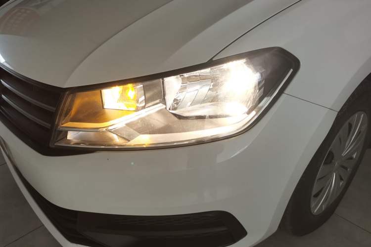 Used Volkswagen Santana 2021 1.5L Manual Fashion Edition Left Front Headlight