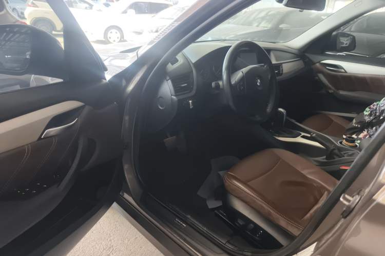 Used BMW X1 2013 sDrive18i Fashion Model Driver Seat