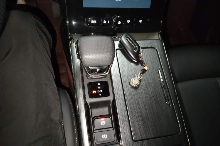 Used Roewe RX5 2021 PLUS 330TGI Automatic National Trend Intelligent Deluxe Edition