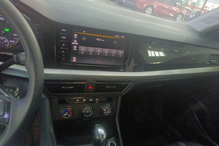 Used Volkswagen Lavida 2021 280TSI DSG Comfort Edition Audio And AC Panel