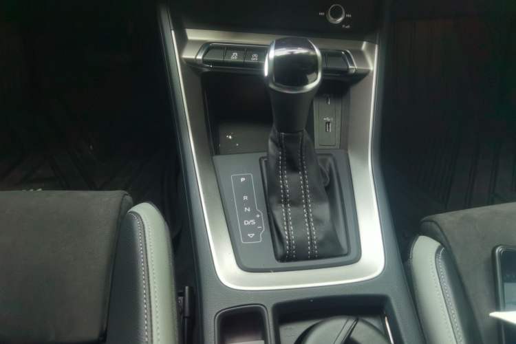 Used Audi Q3 2021 35 TFSI Progressive Dynamic Edition
