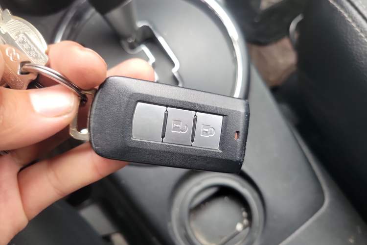 Used Mitsubishi ASX 2018 2.0L CVT Two-Wheel Drive Deluxe Edition