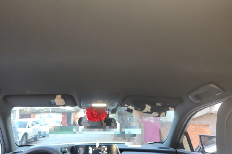 Used Lexus UX 2020 260h Explore-Cool Edition
