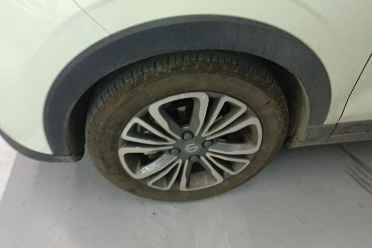 Used Leapmotor T03 2024 310 Comfort Edition Left Front Wheel Hub