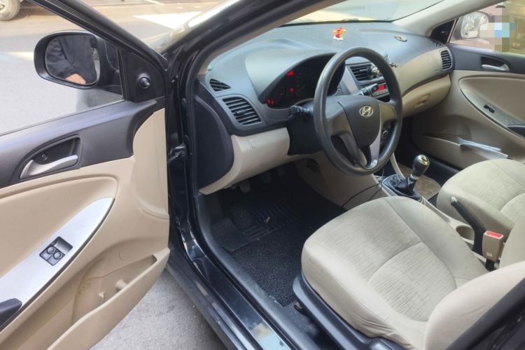 Used Hyundai Verna (older generation) 2014 1.4L Manual Fashion GS Model
