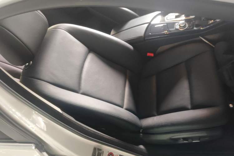 Used BMW 5 Series 2014 520i Touring Edition
