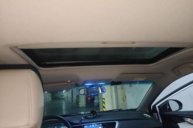 Used Buick GT 2016 15N Automatic Elite Edition Headliner