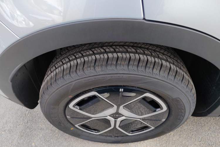 Used AION UT 2025 330 Starlight Edition
