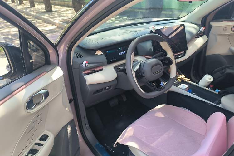 Used Lynk & Co 06 EM-P 2023 EM-P 126 Long-Range Halo