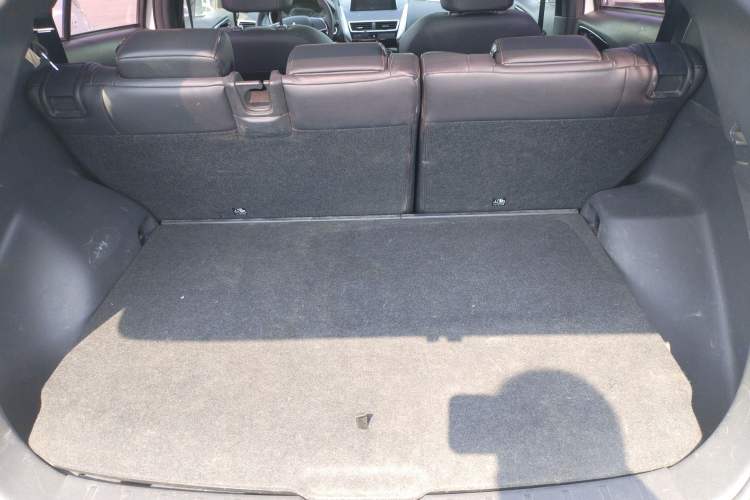 Used Mitsubishi Eclipse Cross 2019 1.5T CVT Two-Wheel Drive Dream Edition China VI Standard
