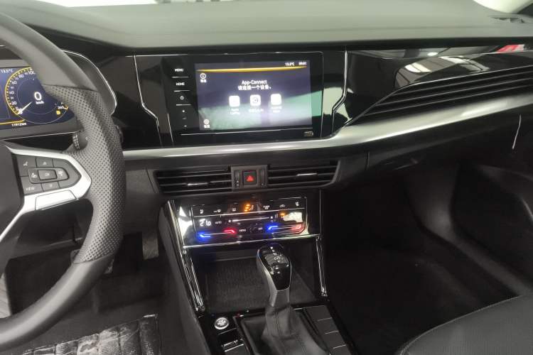 Used Volkswagen Passat 2025 Premium Version 380TSI Dragon Edition