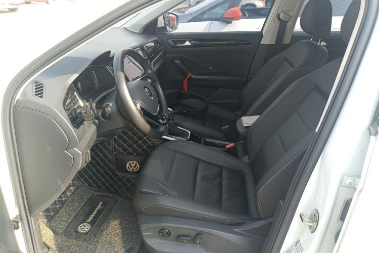 Used Volkswagen T-ROC 2021 Revised Version 280TSI DSG Two-Wheel Drive Comfort & Smart Connectivity Edition