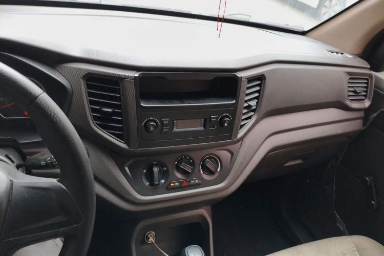 Used Wuling Hongguang V 2021 1.5L Jingqu Version LAR Audio And AC Panel