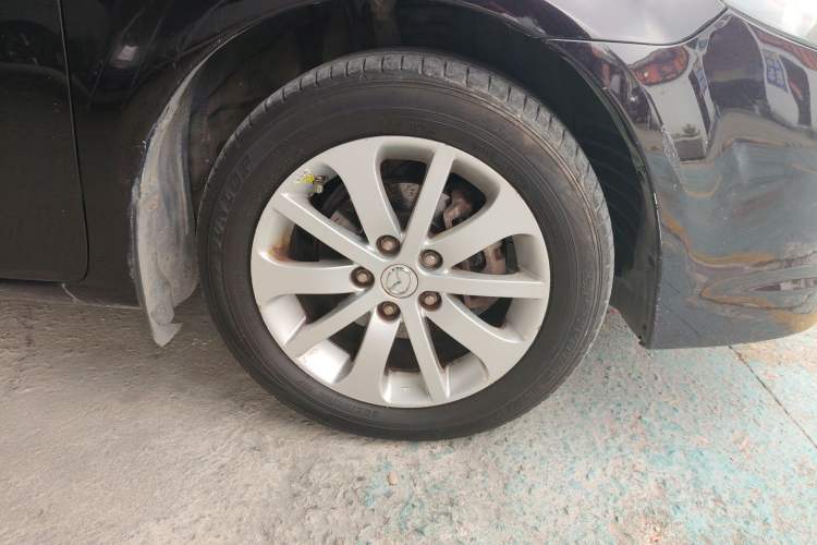 Used Mazda 6 2013 2.0L Automatic Fashion Edition Right Front Wheel Hub