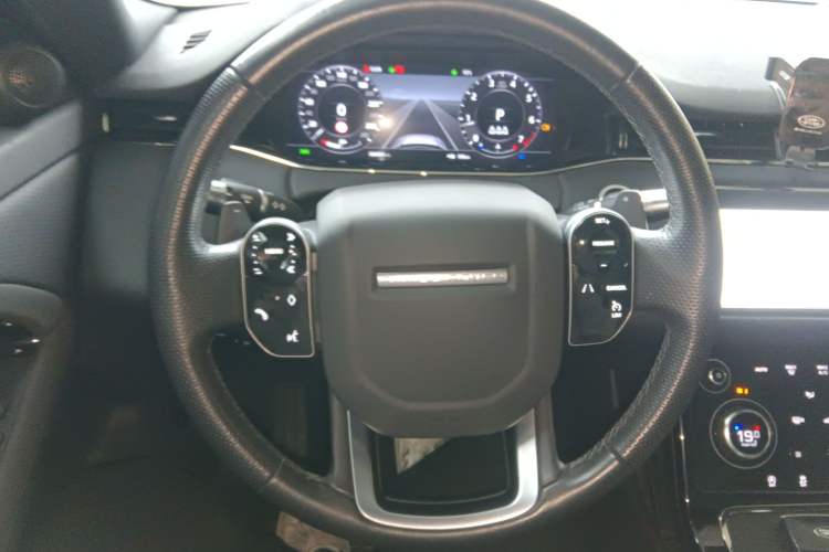 Used Land Rover Range Evoque 2020 249 PS R-DYNAMIC S Black Edition Sport Version Steering Wheel
